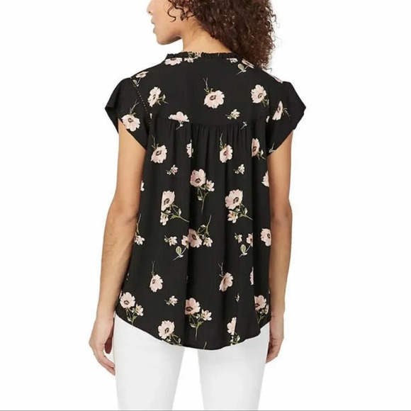 Buffalo Ladies' Flutter Sleeve Floral Top - Picture 4 of 4